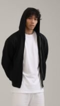 BLACK ZIP-UP BOXY HOODIE